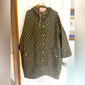 Eddie Bauer x The Great Raincoat